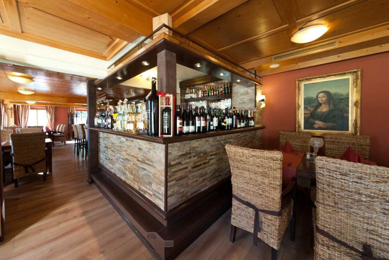 Hotel Gruner Baum Линдау Экстерьер фото
